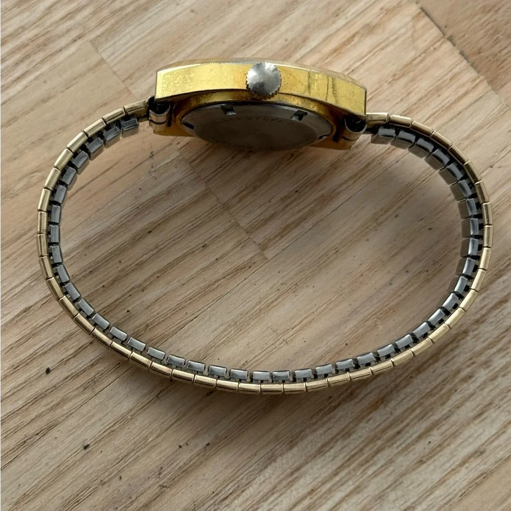 Bolivia Electra 360 Rare Vintage Mechanical Ladies Watch Gold Dial Bracelet